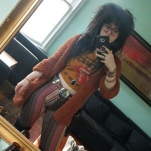 Meet your Posher, Elyssa